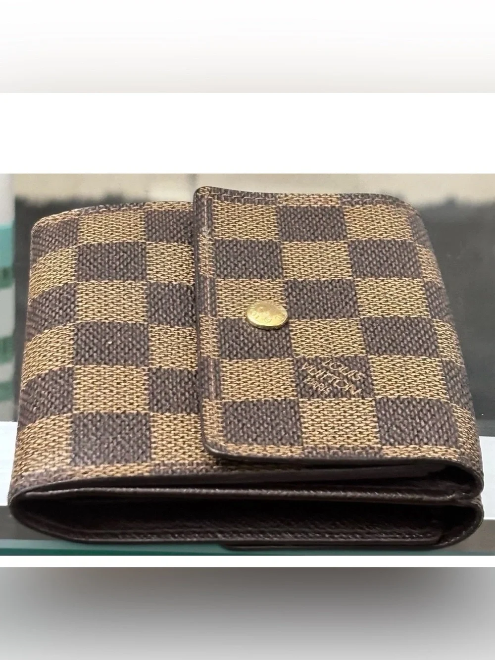 Authentic Louis Vuitton Damier Portefeuille Elise Wallet Purse. COA Included..